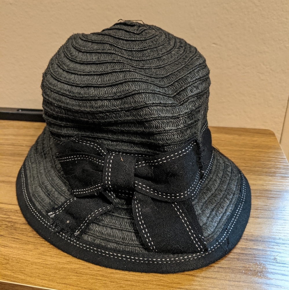 Bucket hat with bow